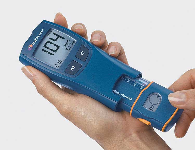 Комбинированное устройство для доставки инсулина «ИнДуо» (InDuo) и монитор уровня сахара в крови, 2001 г.